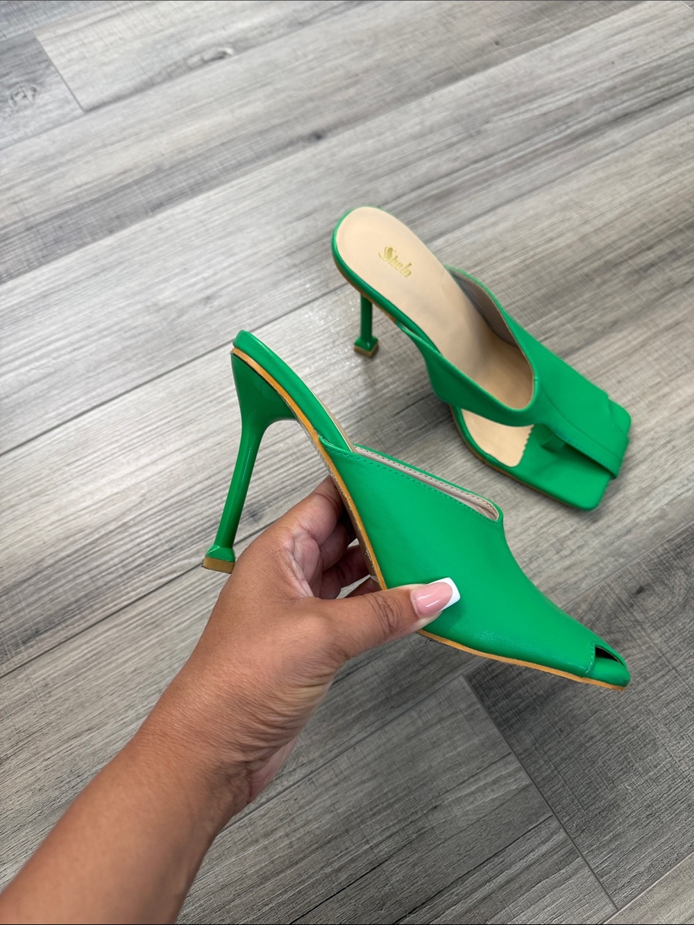 SHEIN Green Open-Toe Stiletto Mule Heels